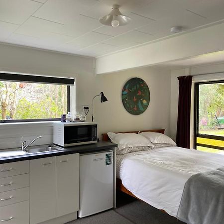 Hill'S Hideaway Hotel Dargaville Exterior foto