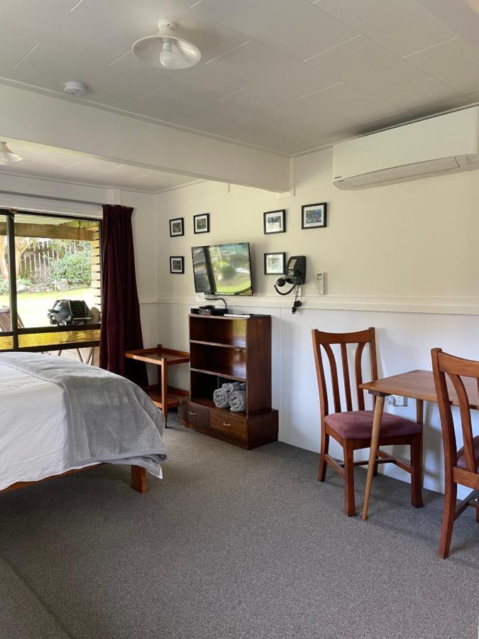 Hill'S Hideaway Hotel Dargaville Exterior foto